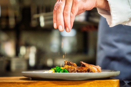 Nova a la carte restavracija Zarja v Tuhinjski dolini prinaša kuhinjo naravnega ritma (7)